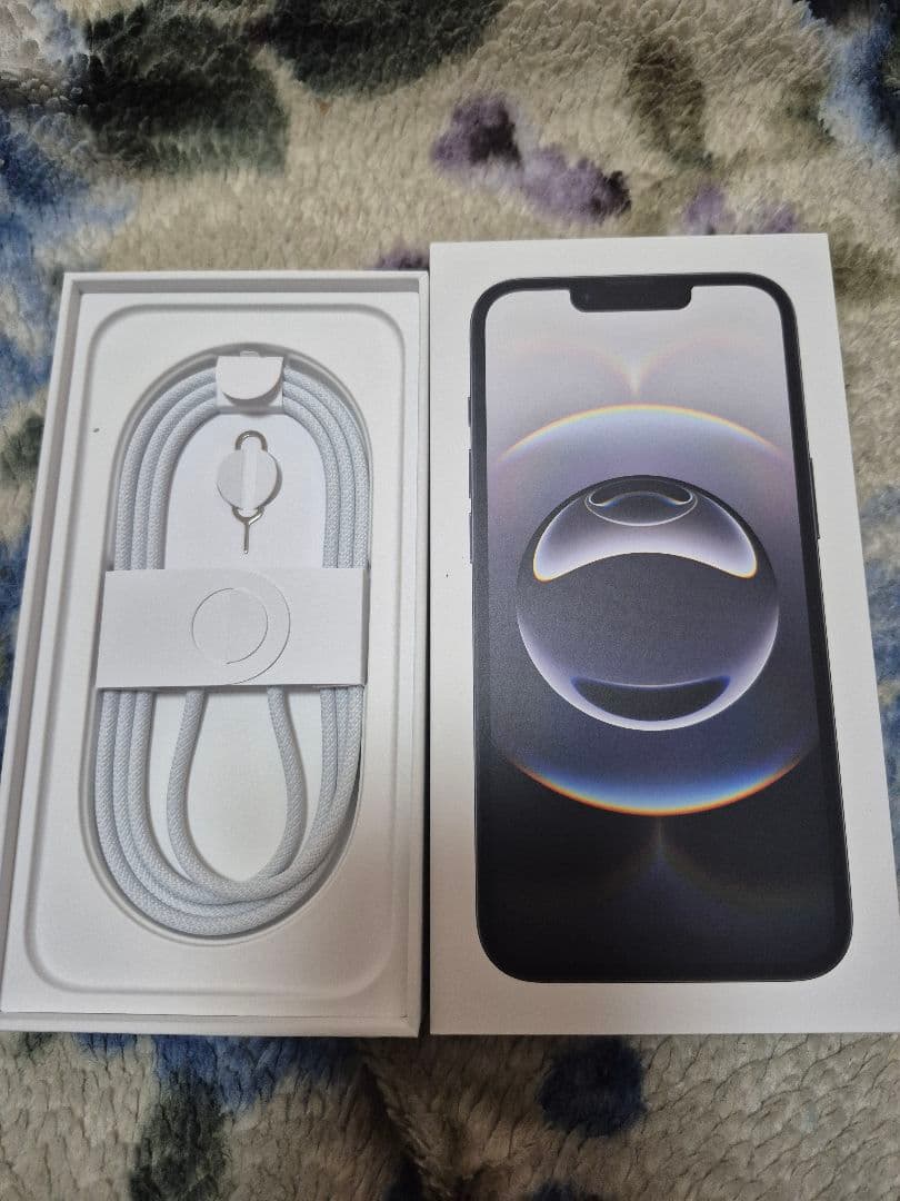 Apple iPhone 16e 128GB SIMフリー