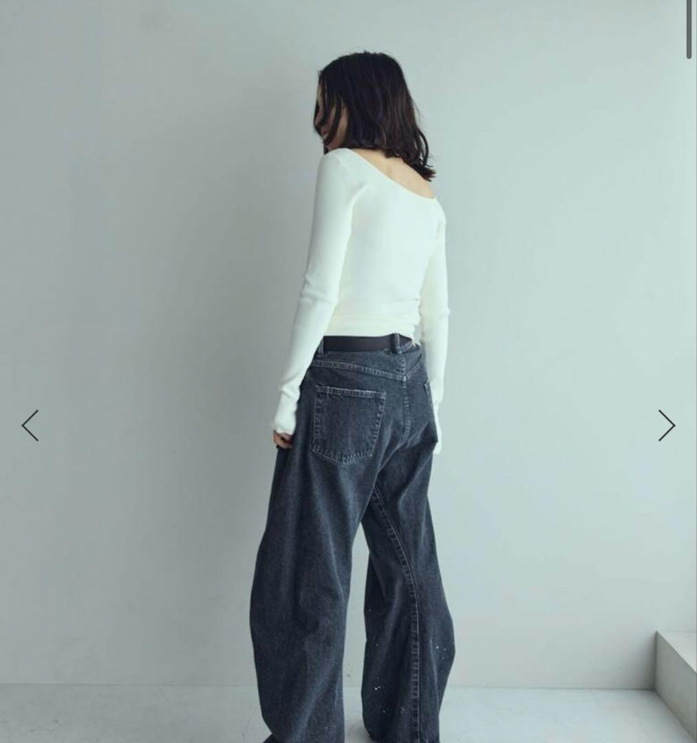 NOBLE ELENI×THENIMEデコルテトップス　ホワイト