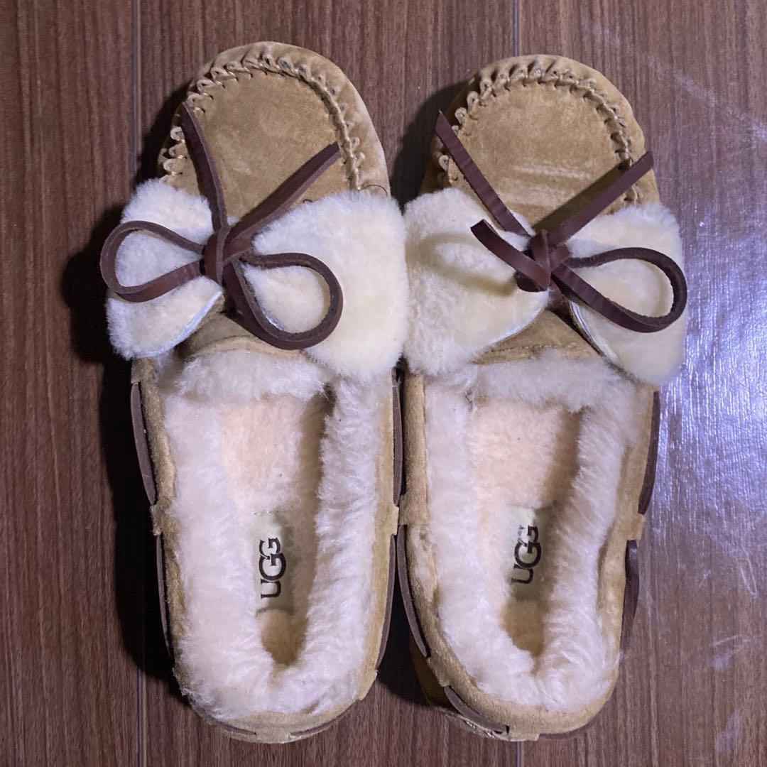 靴 UGG DAKOTA DOUBLE BOW 23cm