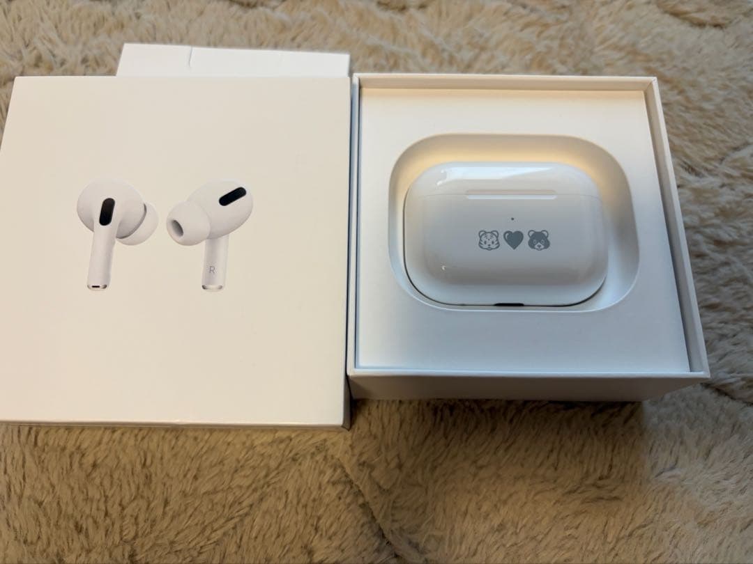 Apple AirPodsPro lightning 第二世代　箱無し　本体のみ