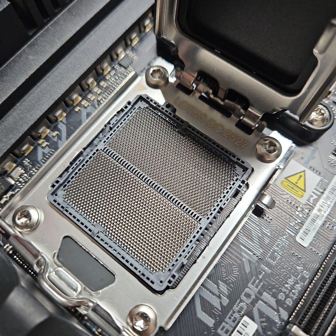 マザーボード ASUS ROG STRIX B650E-I GAMING WIFI