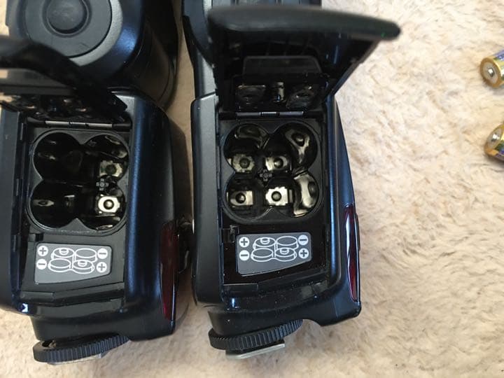 送料込 yn560IV 2本セット　ストロボ　フラッシュ　デジタルカメラ　一眼