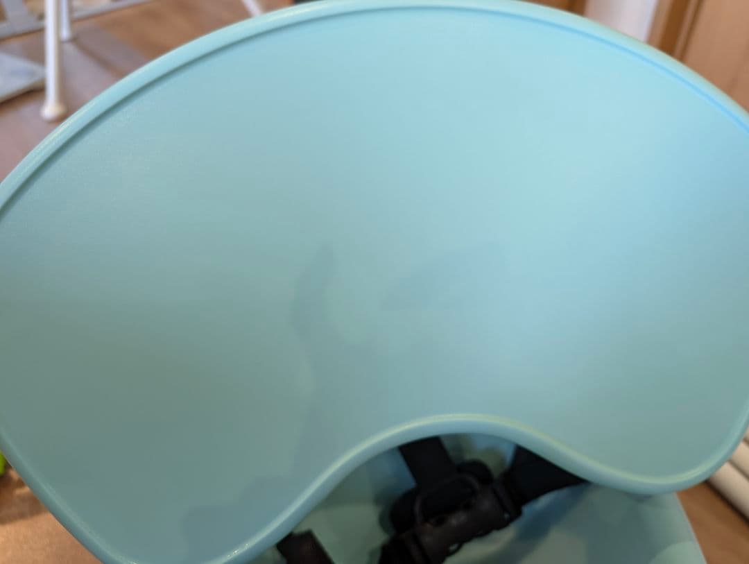 【サッシー玩具付き】ベビービョルン ハイチェア ハーネスあり