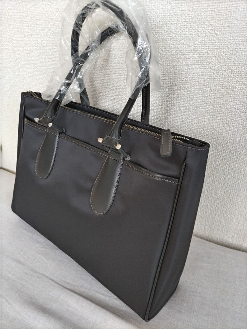 未使用　Paul Smith レディースビジネスバッグ 黒、税込20,900円