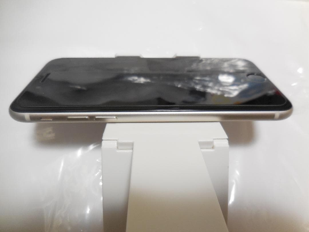 iPhone SE 第3世代 128GB スターライト