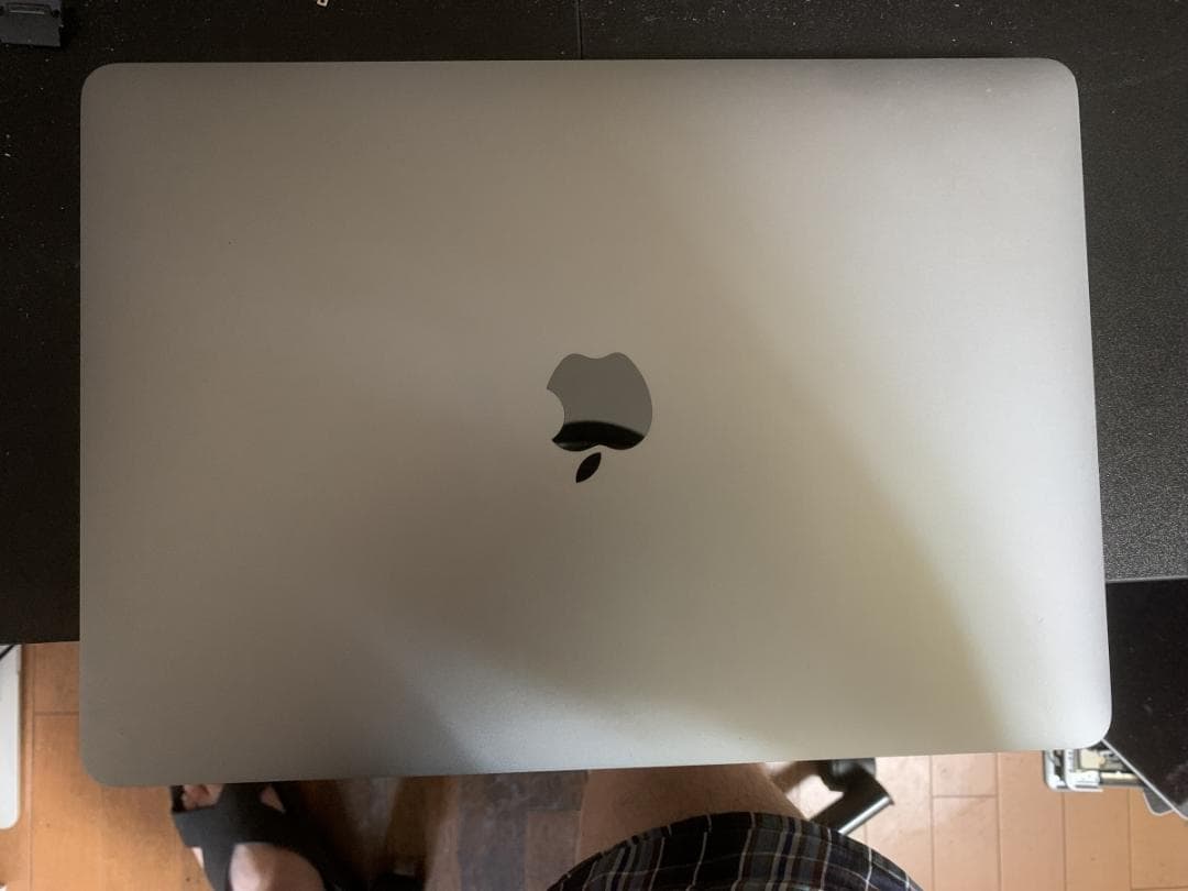 新品同様 MacBook Air A2337 2020 M1/8GB/256GB