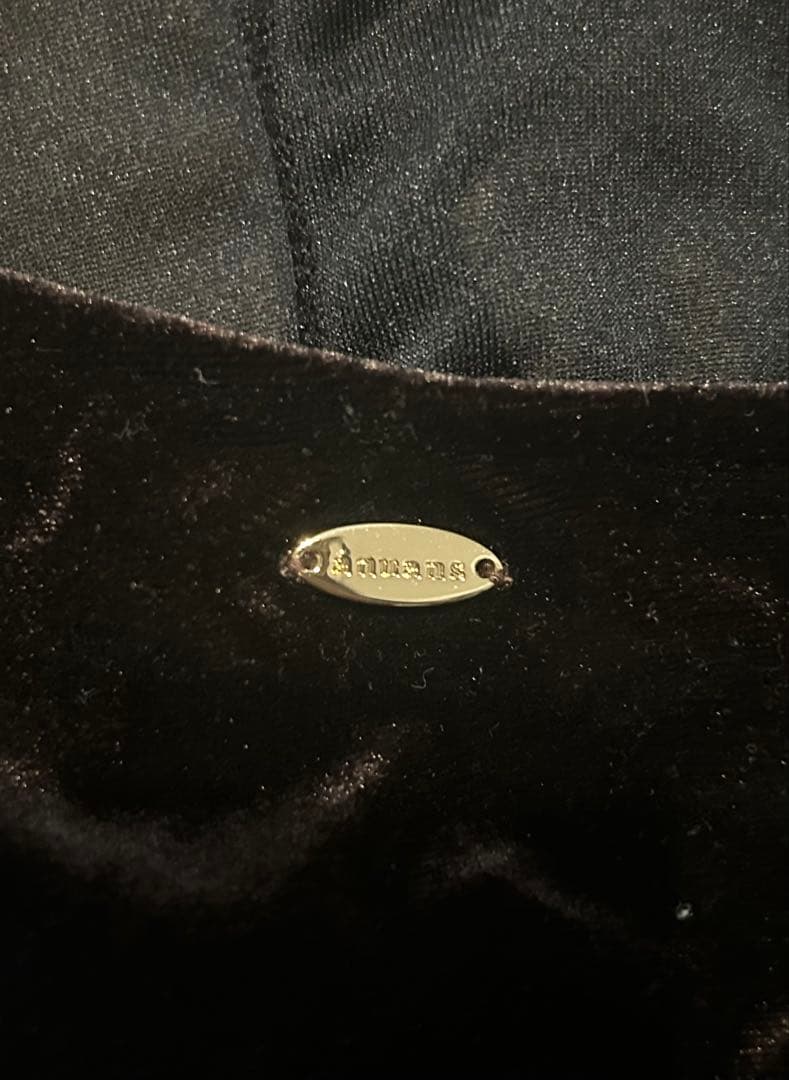 アニュアンス　サイドカットベロアワンピース