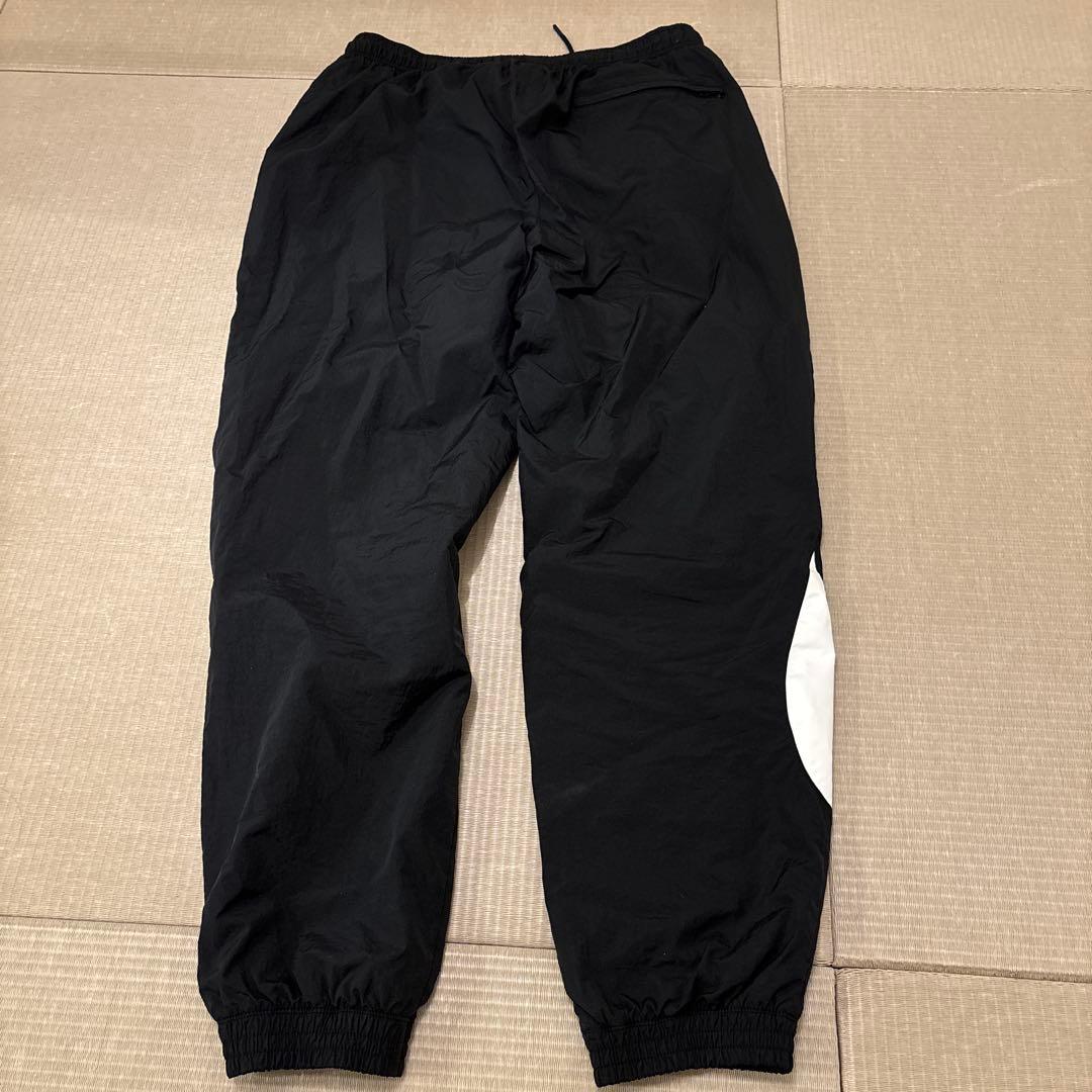 NIKE ナイロンジャケット ブラック/ホワイト