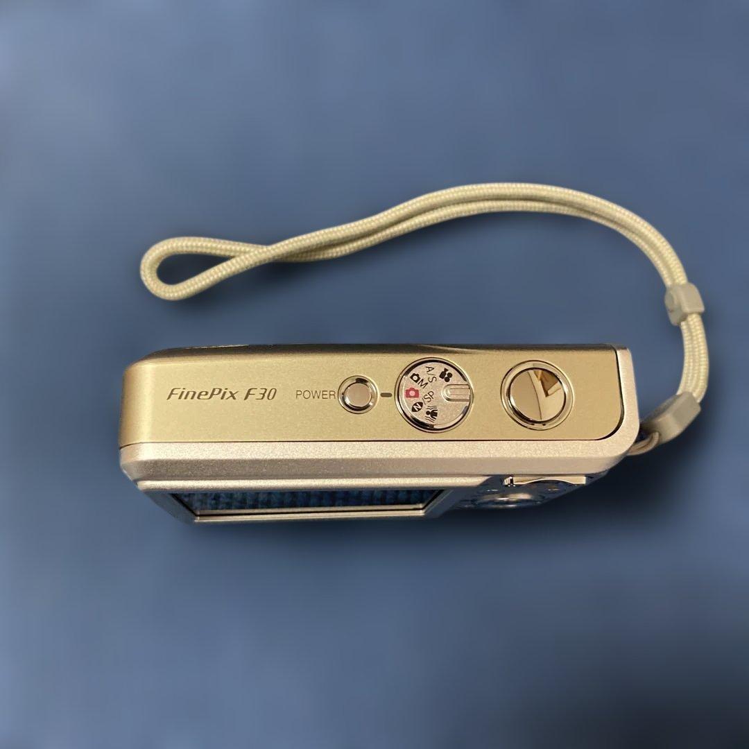 Fujifilm FinePix F30 デジタルカメラ　中古品