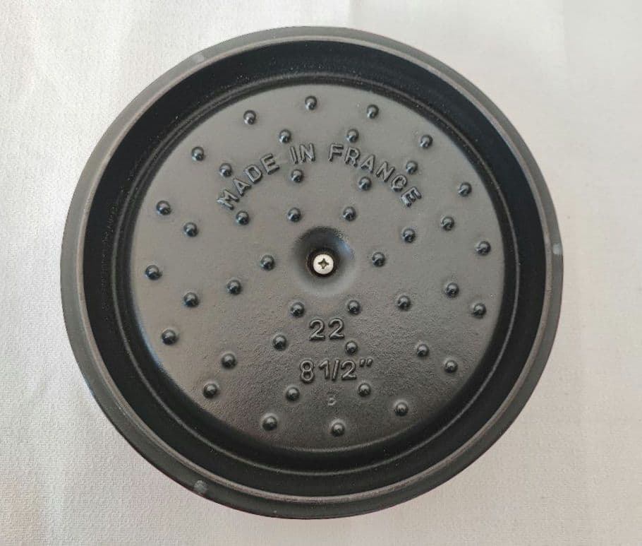 staub　ピコココットラウンド 22 チェリー