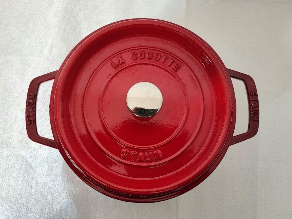 staub　ピコココットラウンド 22 チェリー