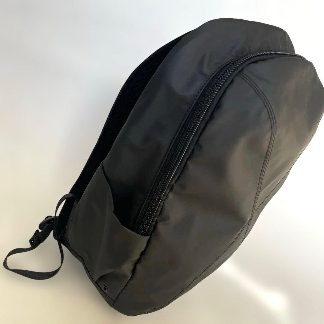 美品サムソナイト　レッド　ブラック　バックパック　リュック　バイアス