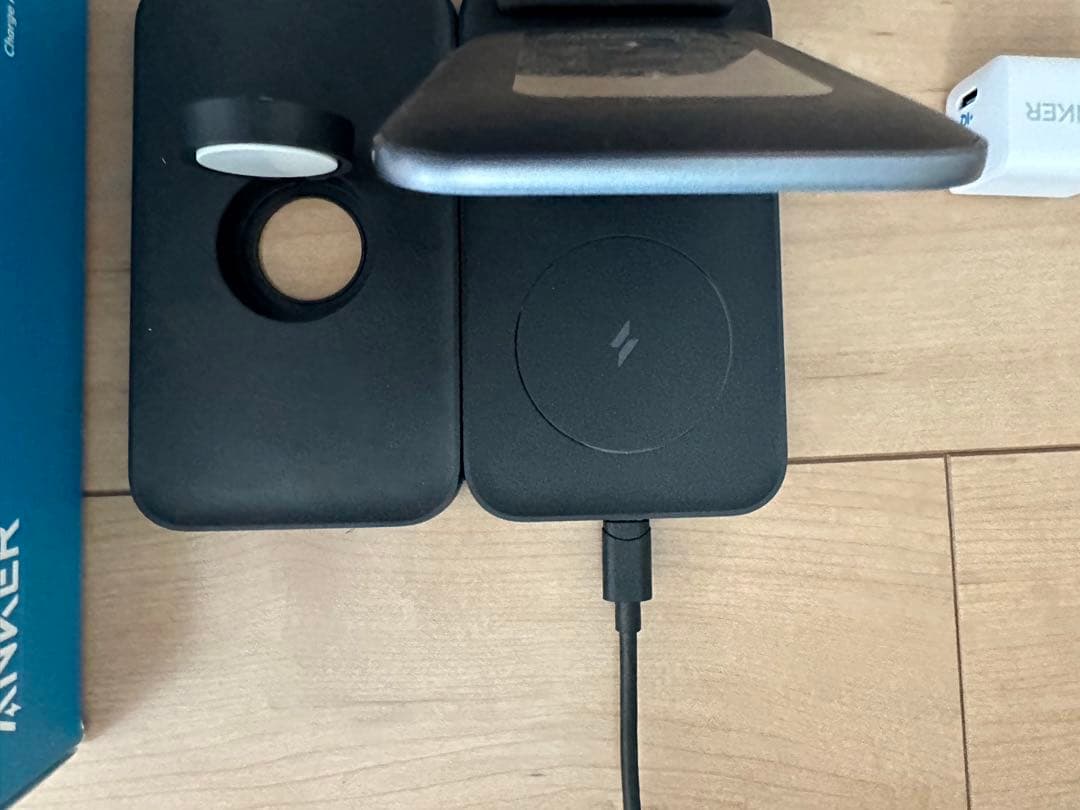 Anker 533 wireless charger 補助品付き