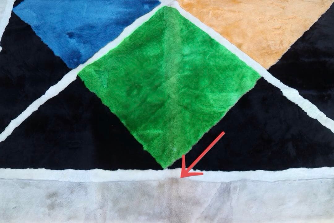 ゆー　幾何学模様のカラフルムートンラグ　少々難あり　190x190cm