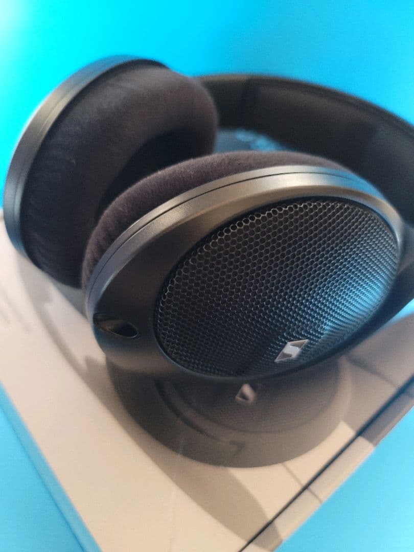 【美品】SENNHEISER ゼンハイザー HD 560S （新）