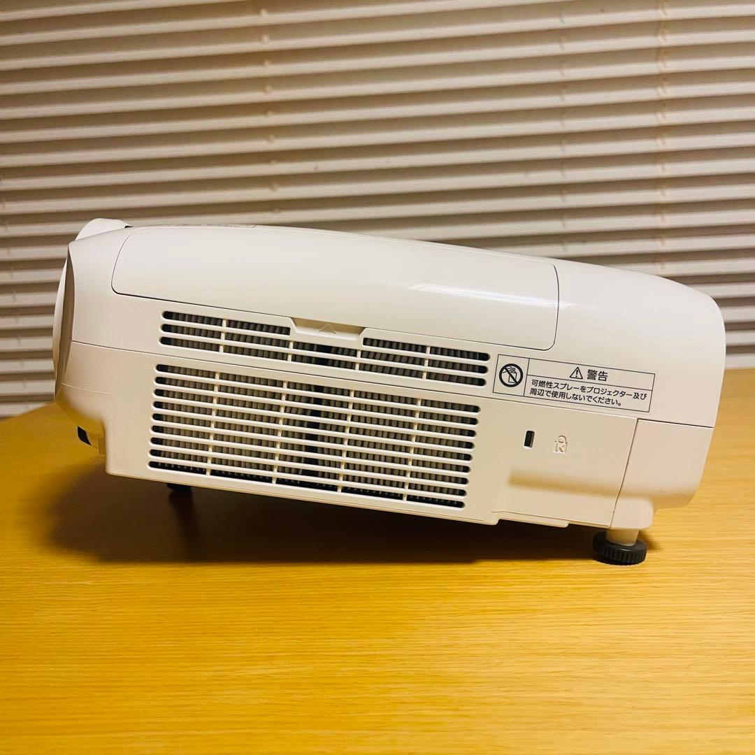 【いっけいちゃん】EPSON ホームプロジェクター EH-TW5650