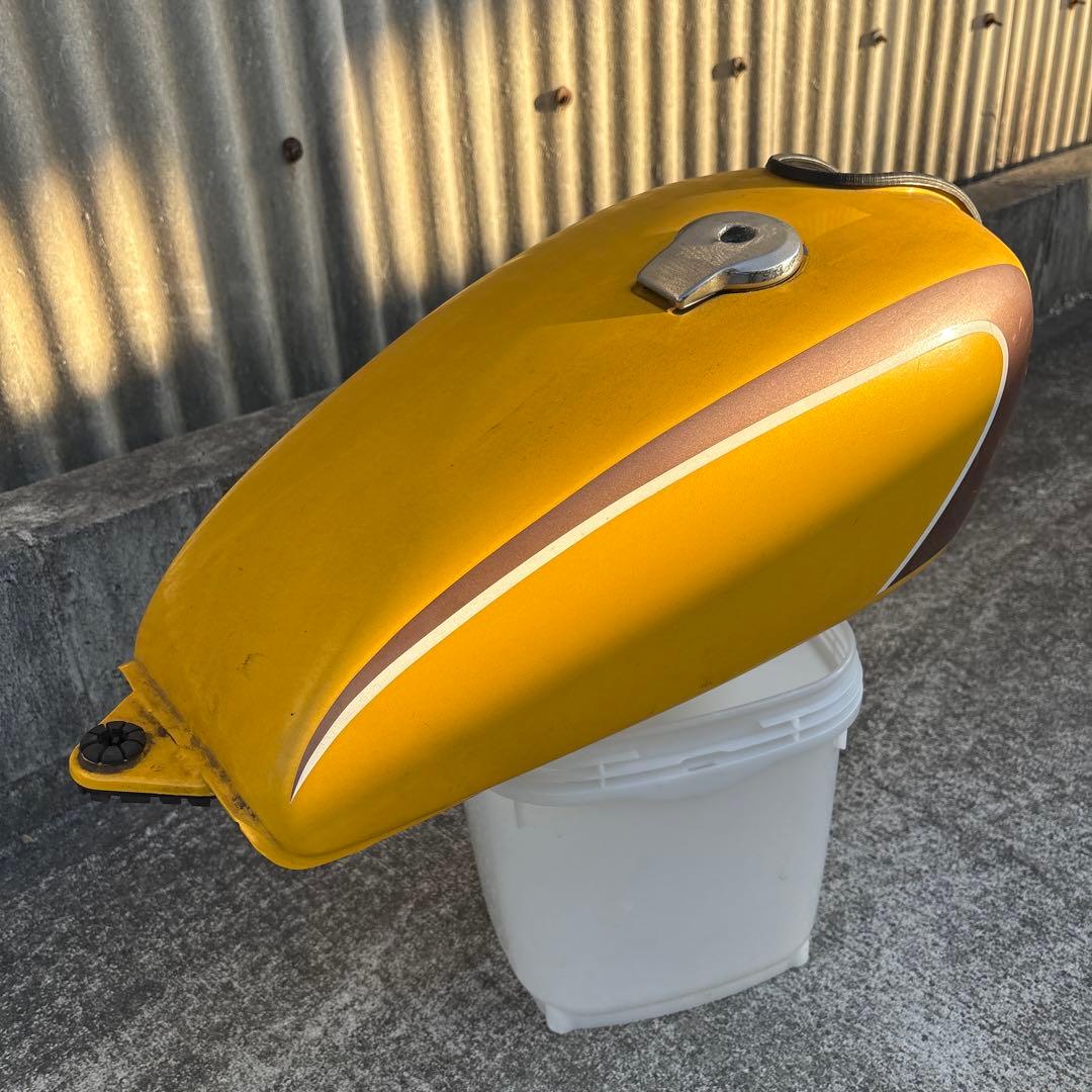 ヤマハ　sr400 タンク