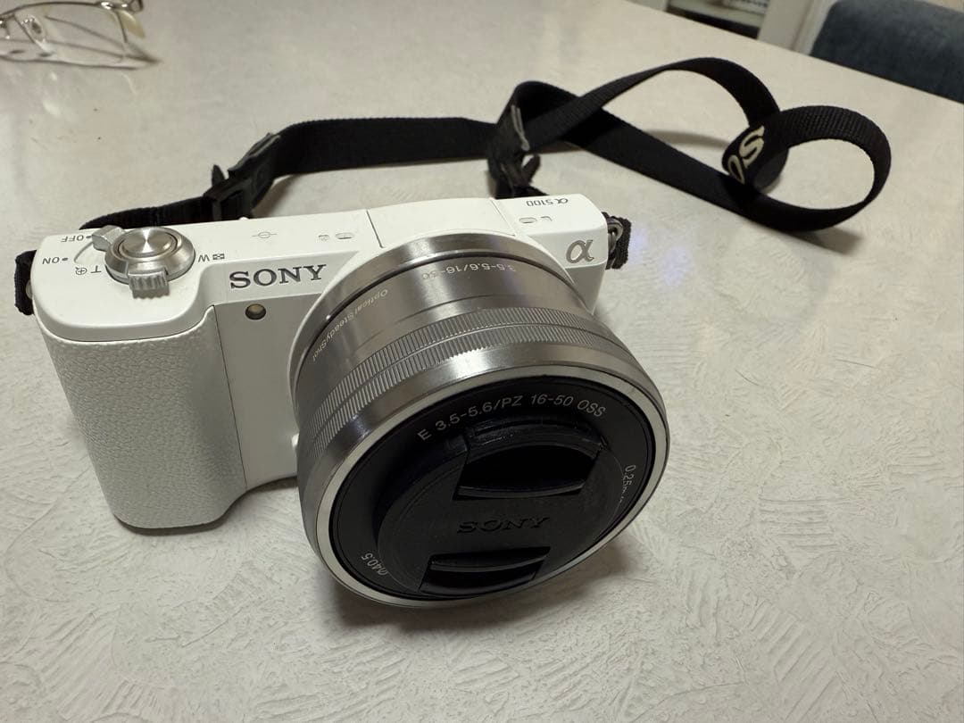 SONY α5100 ミラーレス一眼 ホワイト 16-50mmレンズ 動作確認済