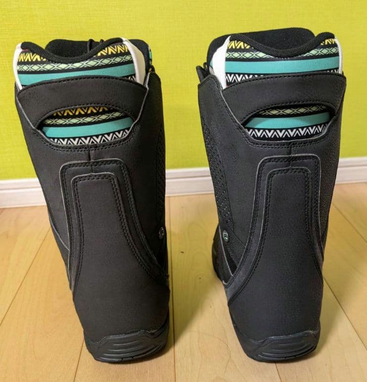 R*様 スノーボードブーツ　FLOW　レディース　24.5cm