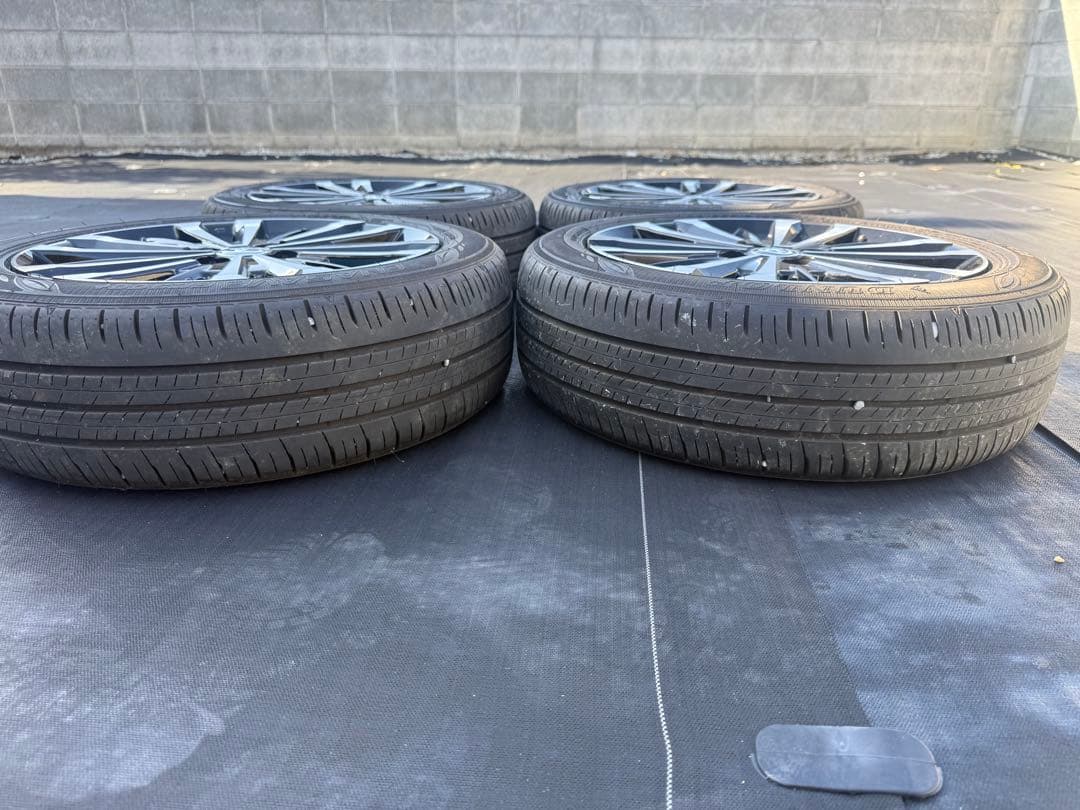 トヨタ ルーミー　175/55R15 5J ＋40 タイヤ・ホイールセット