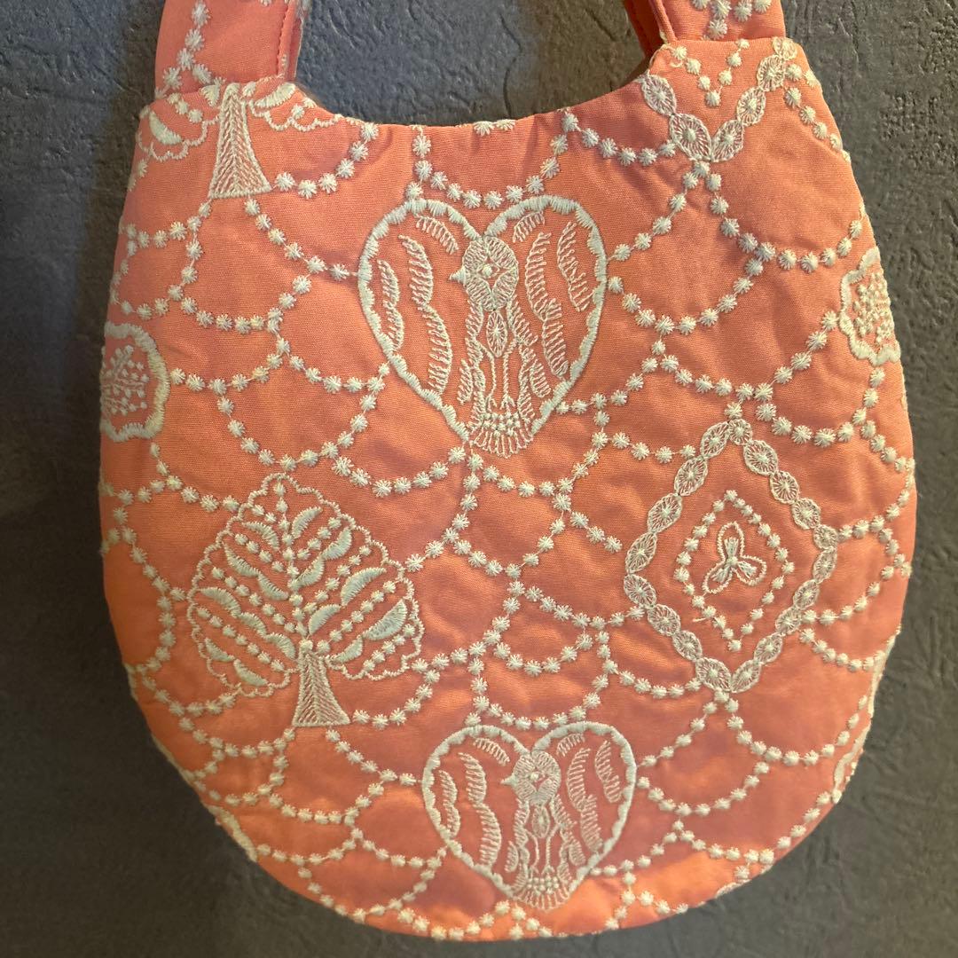 ミナペルホネン　ウズラバッグ　フォレストカード　刺繍　ミニバッグ　貴重　ピンク