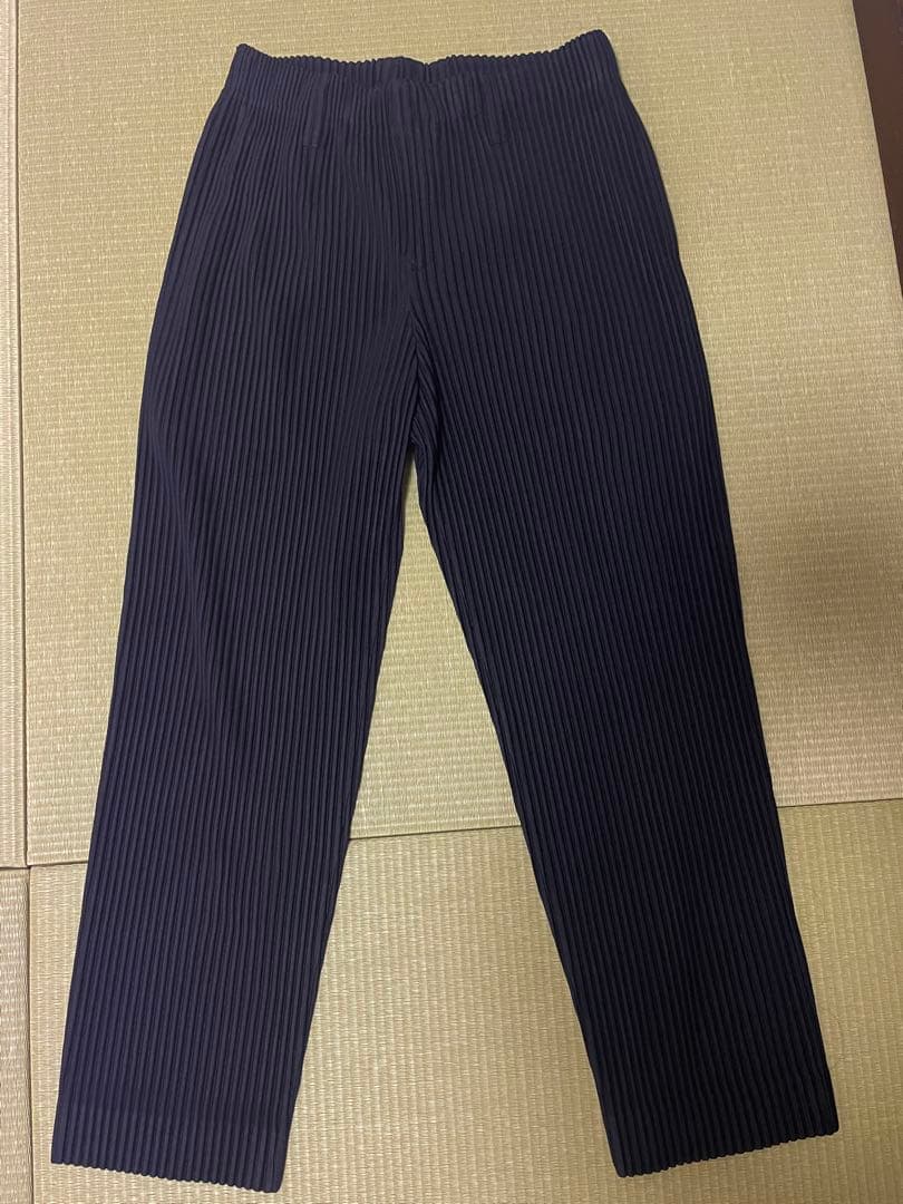 ISSEY MIYAKE HOMME PLISSÉ プリーツパンツ　ブラック