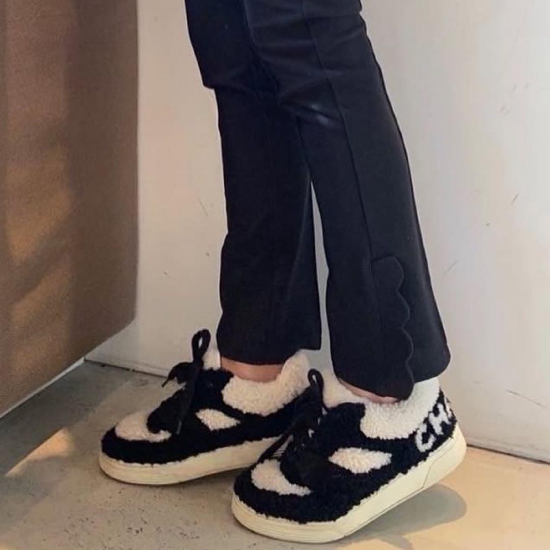 ロージーモンスター、大人気のスイートピーパンツ、新品未使用　ネイビーサイズM