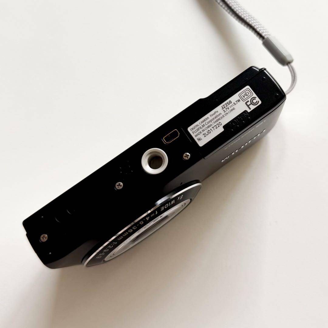 【美品】FUJIFILM 16メガピクセル コンパクトデジタルカメラ