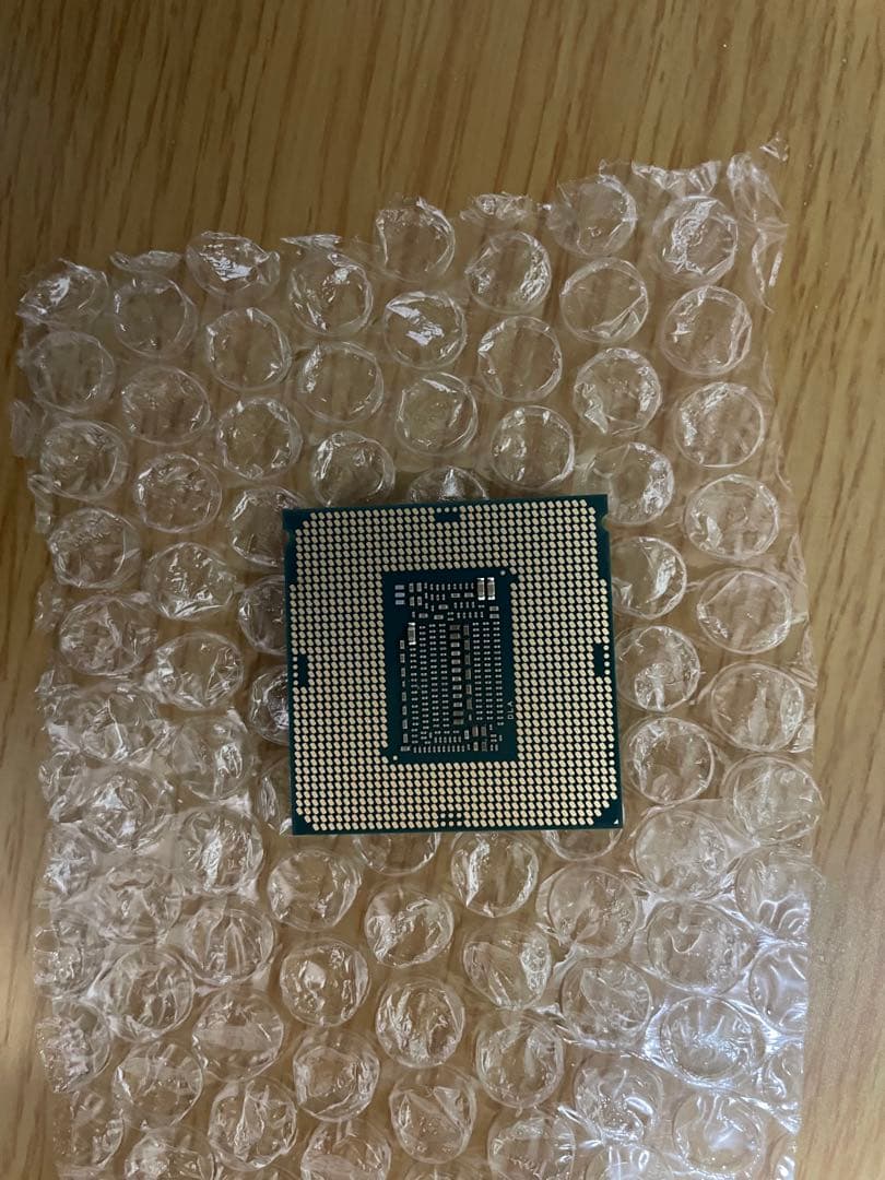 LGA形式 CPU 熱伝導グリス塗布済み corei7-9700f