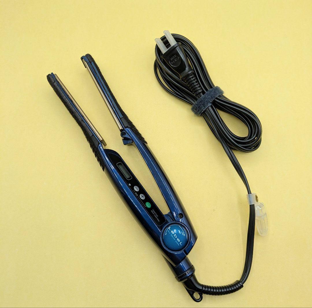 ✴️美品・正規品✴️ルベルプライアストレートアイロンLebel PLIA SS