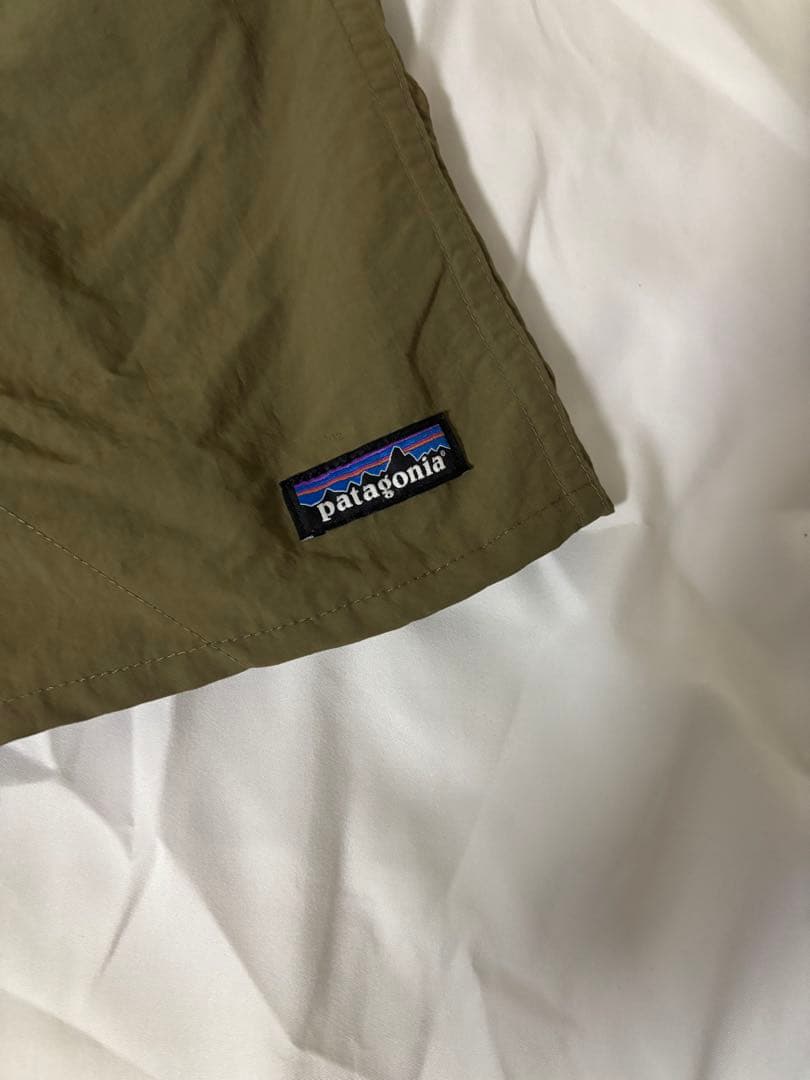 パタゴニア メンズ・バギーズ・ショーツ 5インチ ダークアッシュ Mサイズ