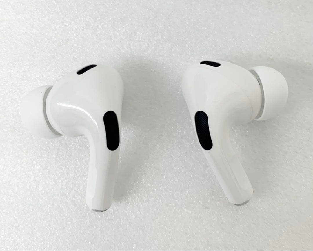 極美品 AirPods Pro 第2世代 MTJV3J/A 通電 動作確認済み