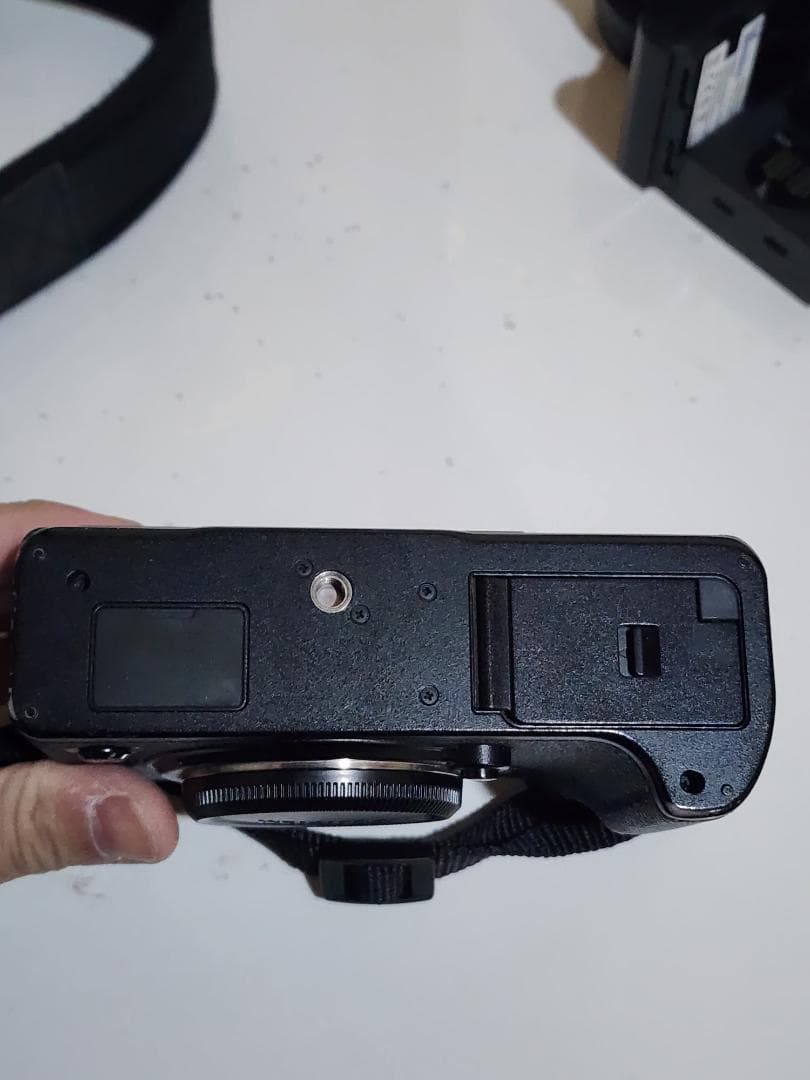 FUJIFILMフジフイルムXT4 XF16-80mm f/4 R OIS WR