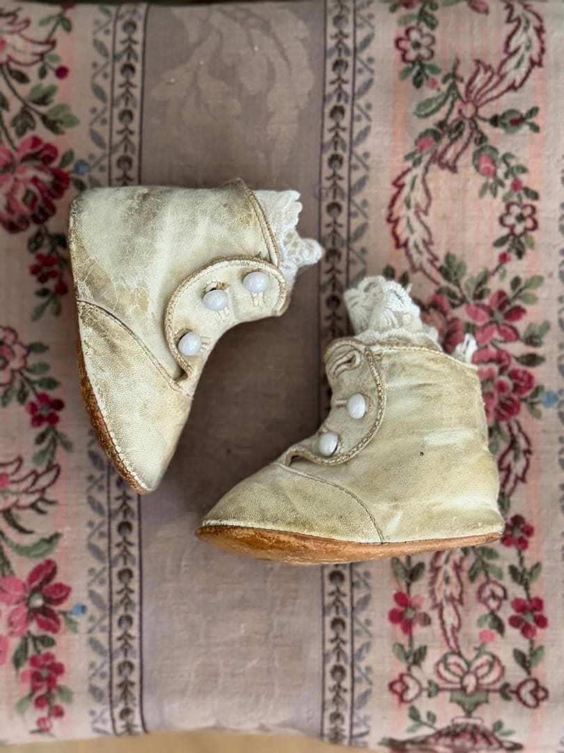 フランスアンティークベビーレザーブーツシューズホワイト