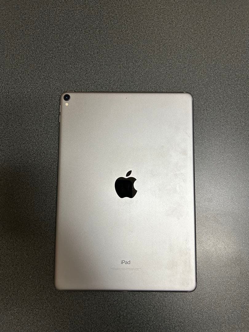 Apple iPad pro 10.5インチ　wi-fi 64GB スタンド付き