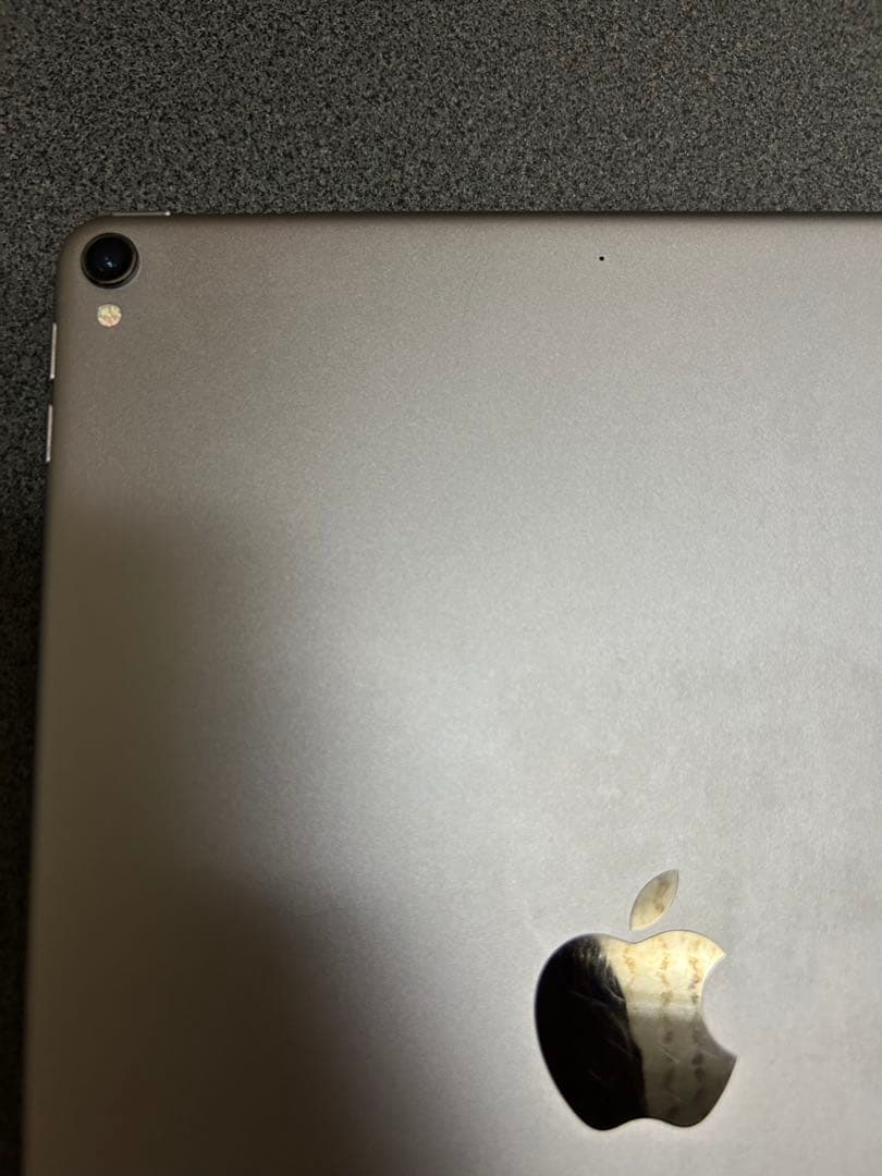 Apple iPad pro 10.5インチ　wi-fi 64GB スタンド付き