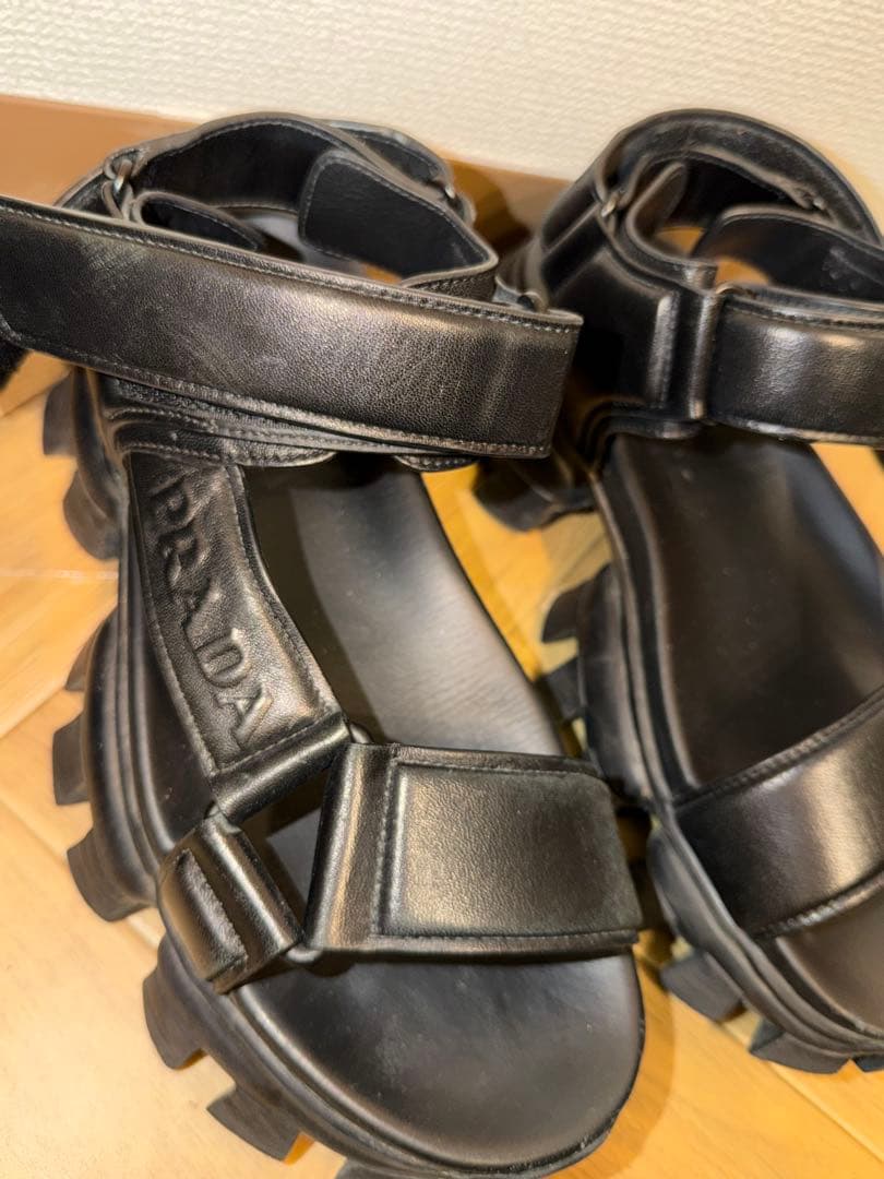 PRADA パデッドサンダル ブラック 25cm／箱付き・美品