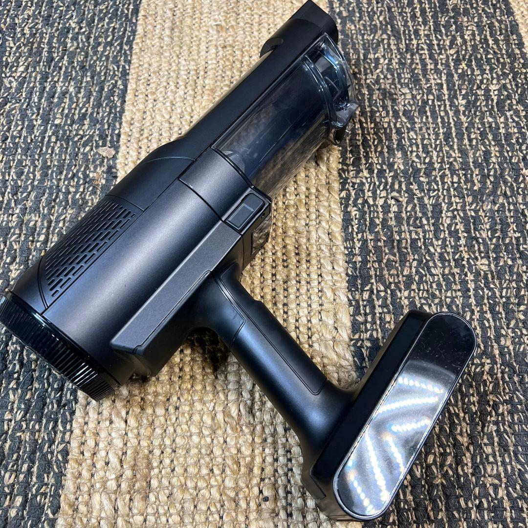 e677☆ Clean Sense iQ ライトチタニウム　掃除機　自動吸引