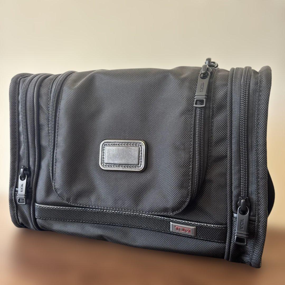TUMI ポーチ　ALPHA 3 ハンギング トラベル キット ブラック