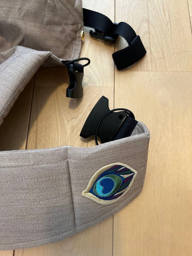 アーティポッペ ZeitgeistAir抱っこ紐 ベージュ TussahSilk