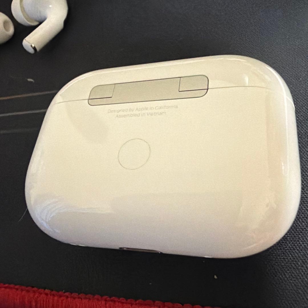 AirPods pro（第二世代）ホワイト 充電ケーブル付き箱無し