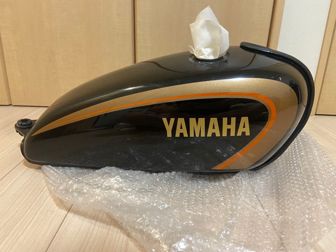 YAMAHA sr400純正タンク