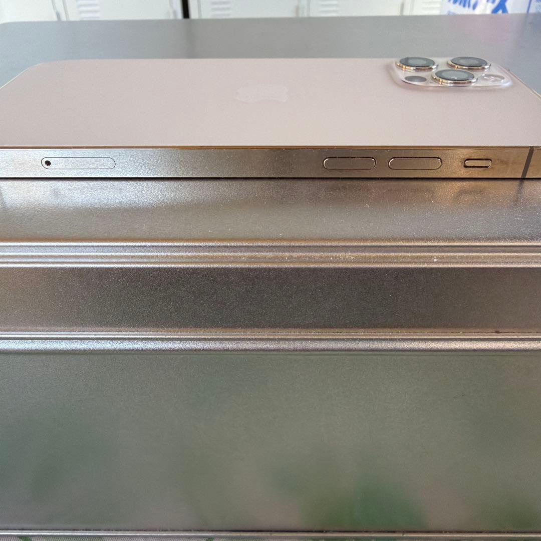 Apple iPhone 12 Pro ゴールド