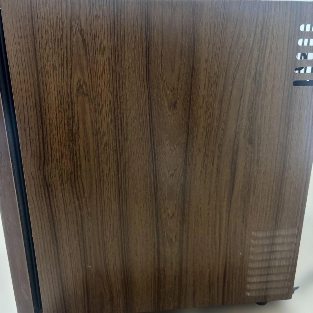 sunruck ペルチェ式2023年製「冷庫さん」ウッド調　説明書付き冷蔵庫