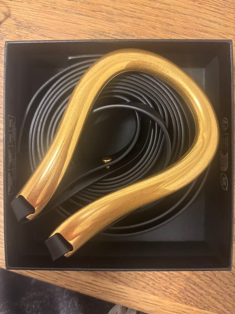 ボッテガべネタ　フレンチカーフ ブラック・ゴールド ベルト M