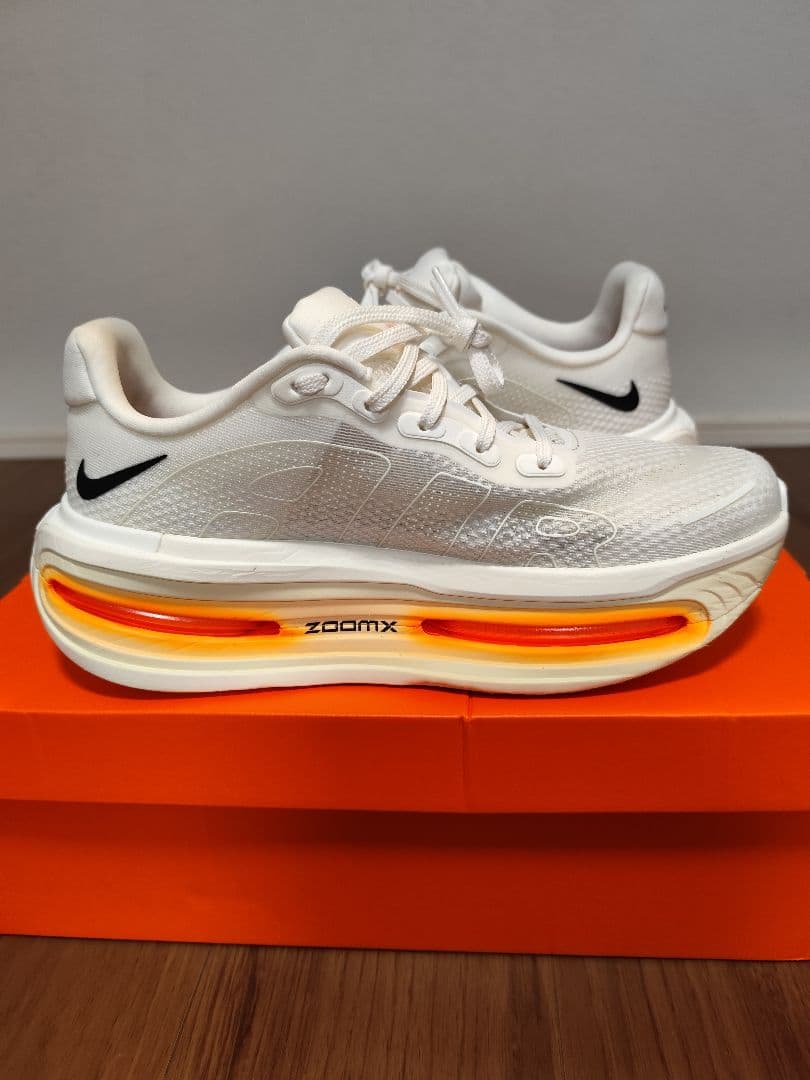 NIKE ボメロプレミアム ホワイト/オレンジ 27.0cm