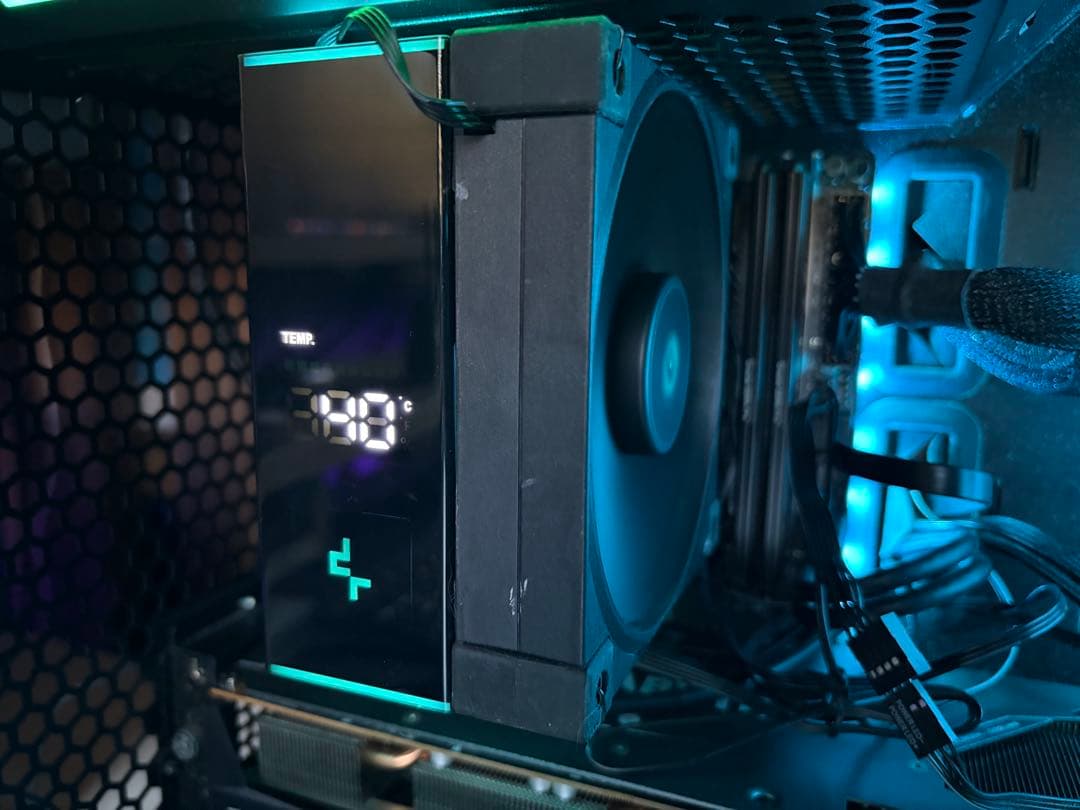 自作ゲーミングpc ryzen7 5700x3D rx6600xt