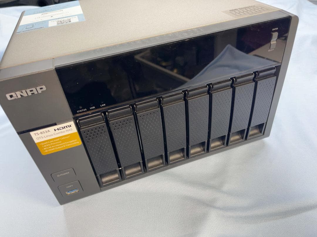 G*a様 QNAP NAS TS-853A　8ベイ 動作品 HDDなし