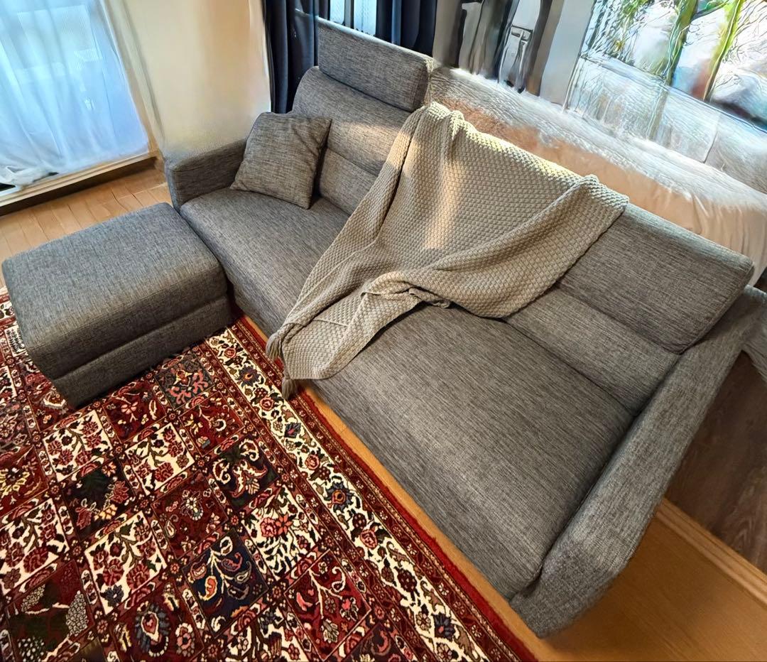 ニトリ　3人掛けソファー、オットマン