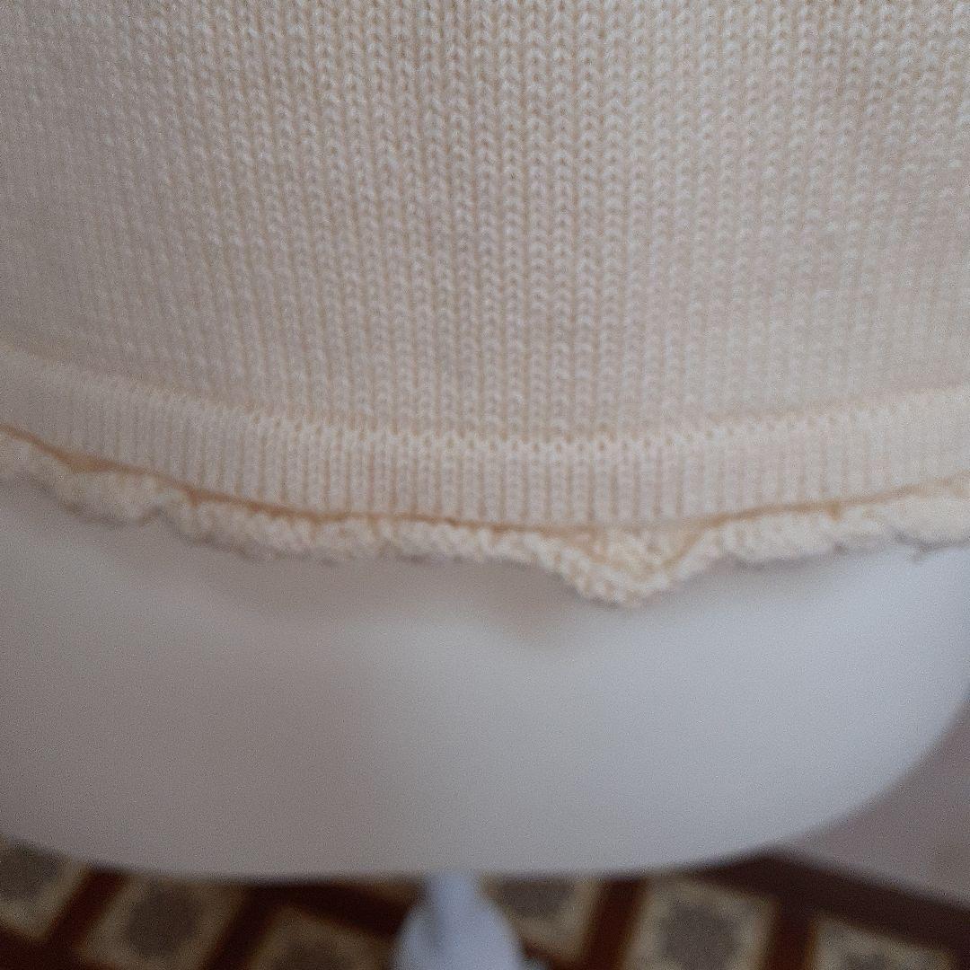 イチゴ刺繍ノースリーブベスト